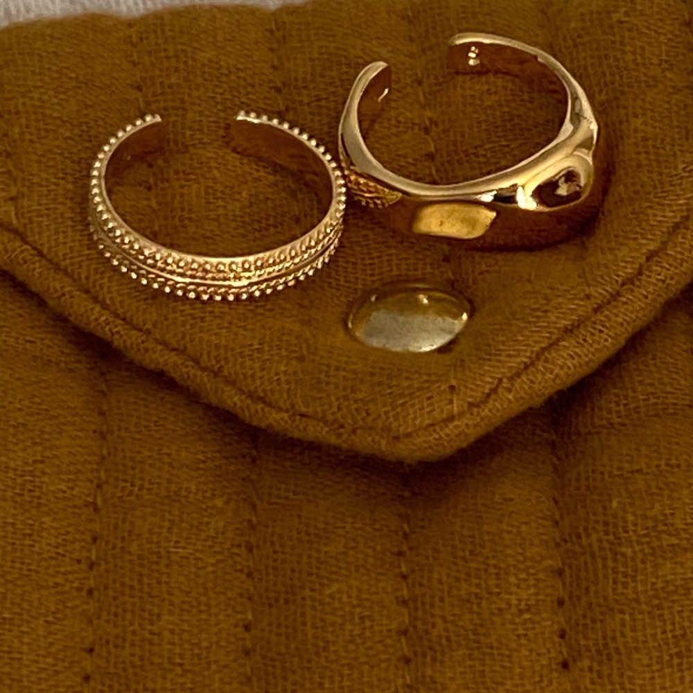 Sezane Gold Women's Rings Set - Picture 11 of 12